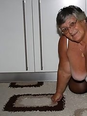 Granny big boobs exhibit boobs porn pics